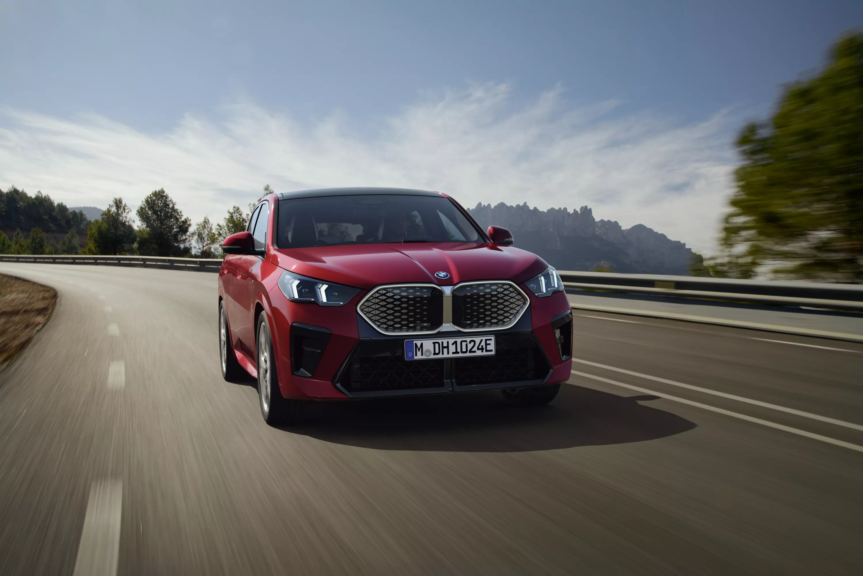 BMW iX2 arrival card