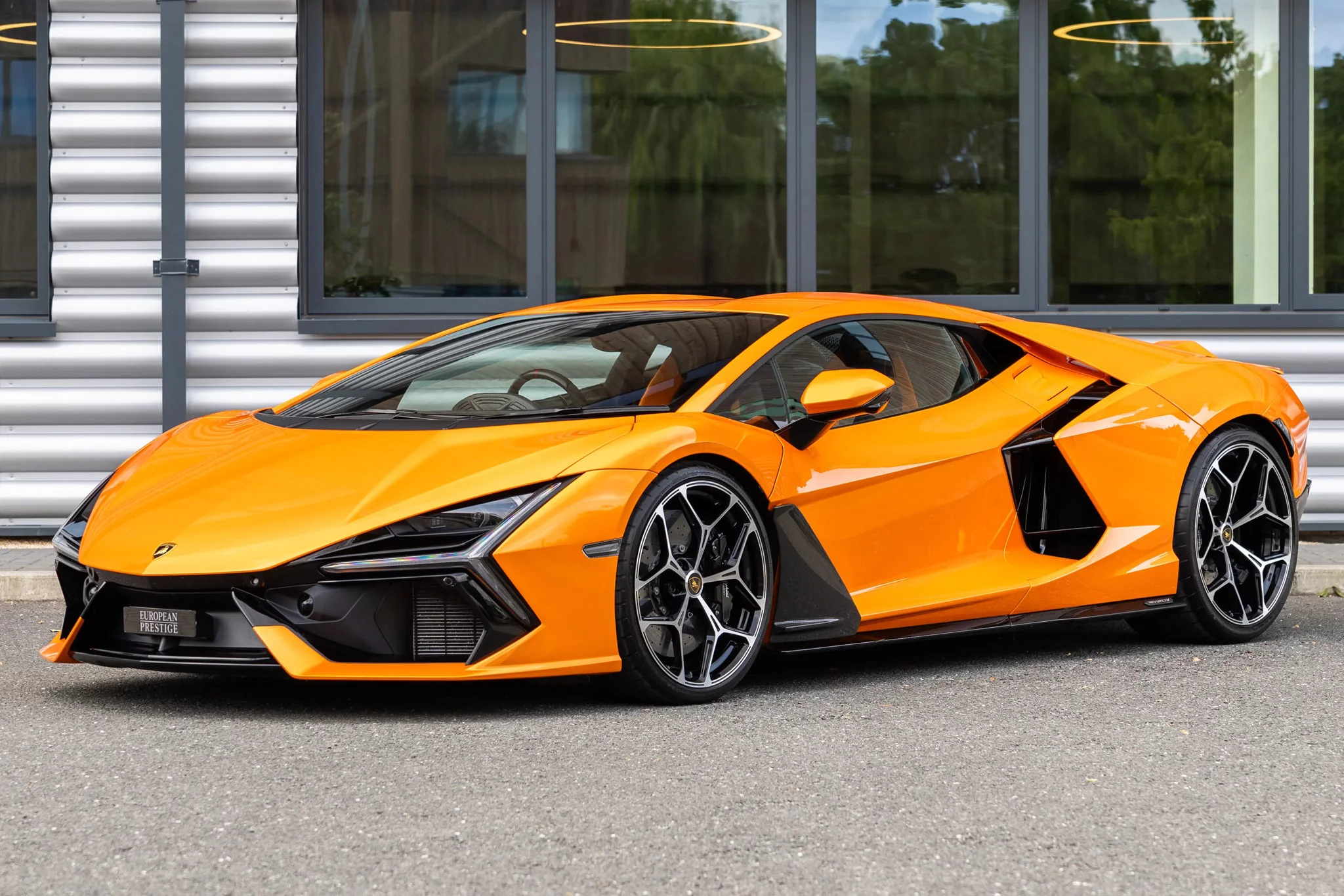 Lamborghini Revuelto arrival card
